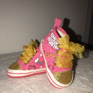 Cutie pie graffiti sneakers